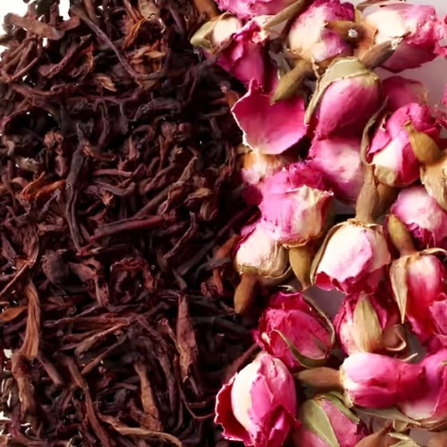 Hot Rose Puer Black Tea (玫瑰普洱热茶).