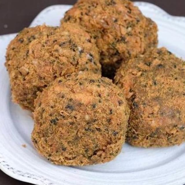 Black Truffle Pork Song Song (黑松露肉松小贝) (4 pcs).
