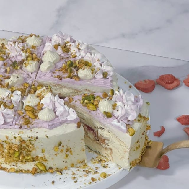 Pistachio Raspberry Slice (树莓开心果切块).