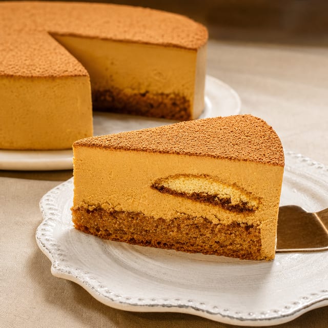 Signature Coffee Tiramisu Slice (生椰拿铁提拉米苏切块).